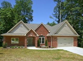 366 Cheestana Way, Loudon, TN 37774