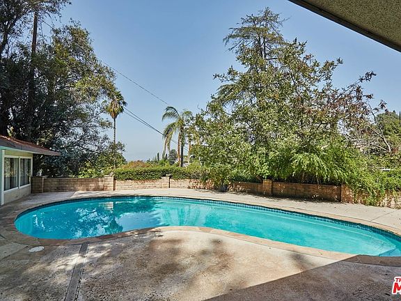 4th image of 3741 Ventura Canyon Ave