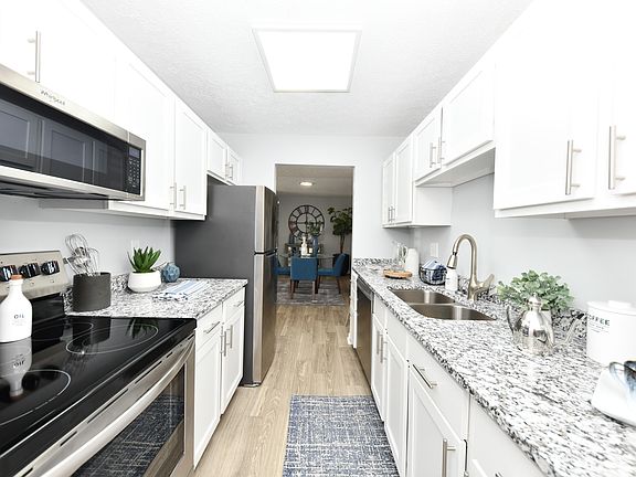Kitchen + Granite Counters