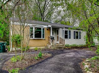 7625 Woodview Dr, Woodridge, IL