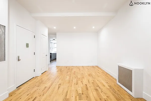 Rented by Nooklyn NYC LLC | media 26