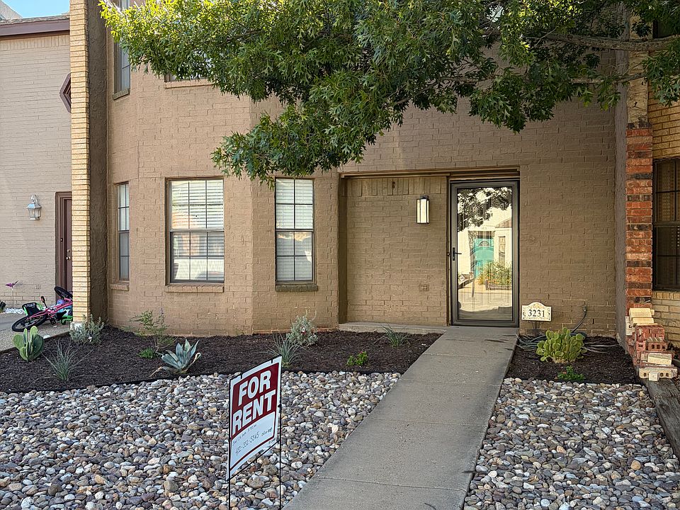 1st image of 3231 Preston Dr