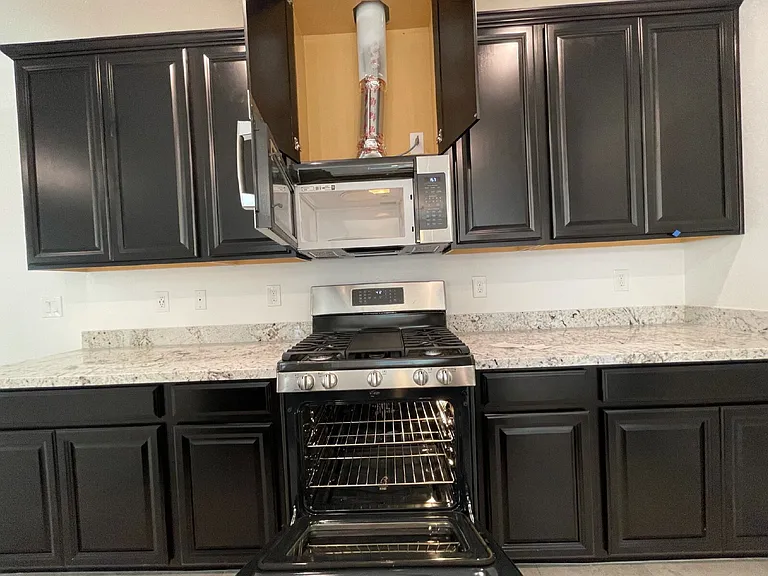 802 Spring Estates Ave — Photo 12