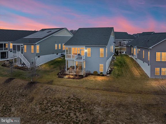 3rd image of 2705 Dragon Fly Way