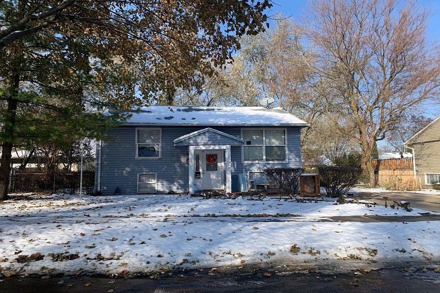 1st image of 632 Westwind Dr