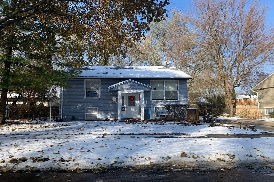 632 Westwind Dr photo 1