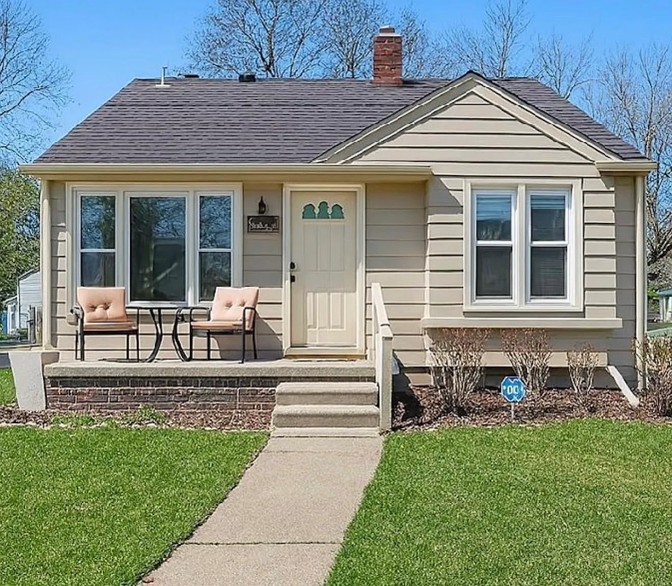 3 bed, 2080 sqft, $2,000 — Photo 1
