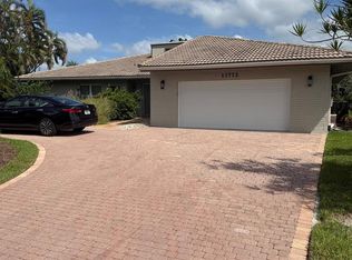13772 Sand Crane Dr, Palm Beach Gardens, FL 33418