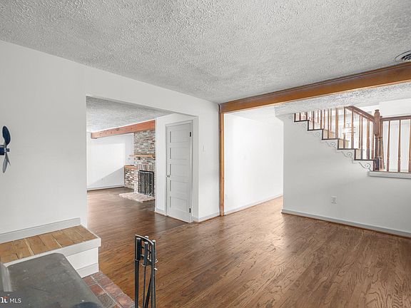 4th image of 118 Bluebird Ln