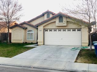 2622 San Gabriele Dr, Delano, CA 93215