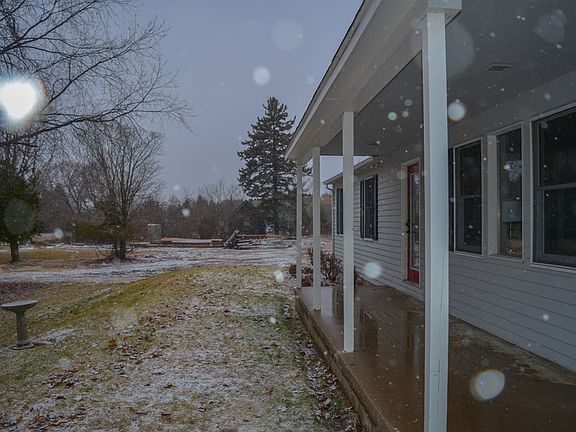 2nd image of 6050 Old County Or