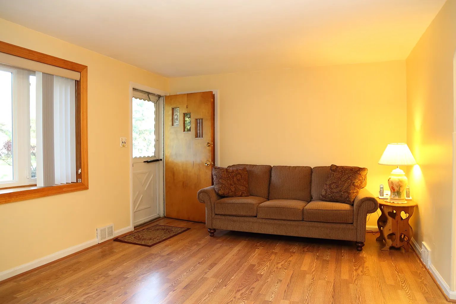 11 Pine St photo 1