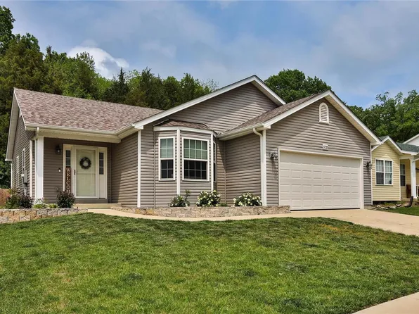 5725 Portsmouth Ln, House Springs, MO 63051