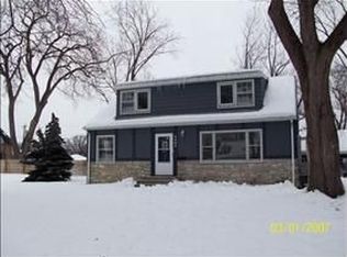 5806 Emerson Ave N, Brooklyn Center, MN 55430