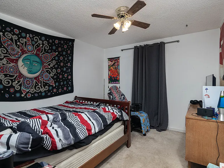 908 Crawford Cir — Photo 10