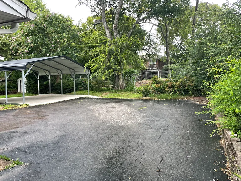 2817 Galesburg Dr — Photo 10