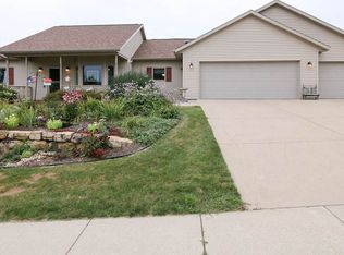 100 E Gonstead Rd, Mount Horeb, WI 53572