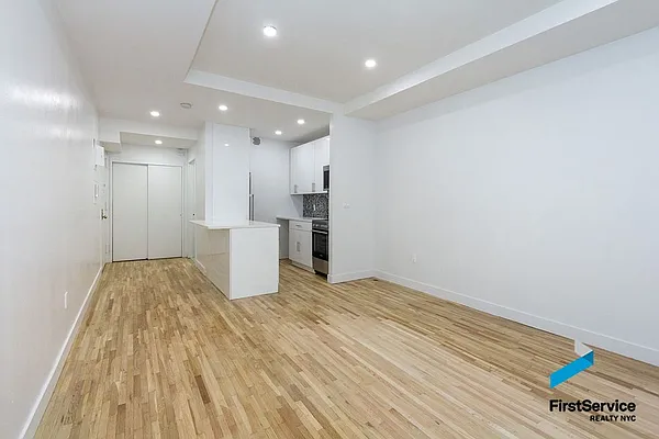 Rented by FirstService Realty (legacy) | media 2