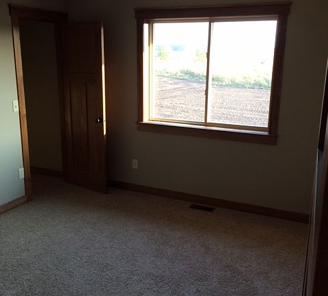 3rd image of 1139 132nd Ave