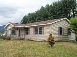 111 Anne Leigh Dr, Roan Mountain, TN 37687