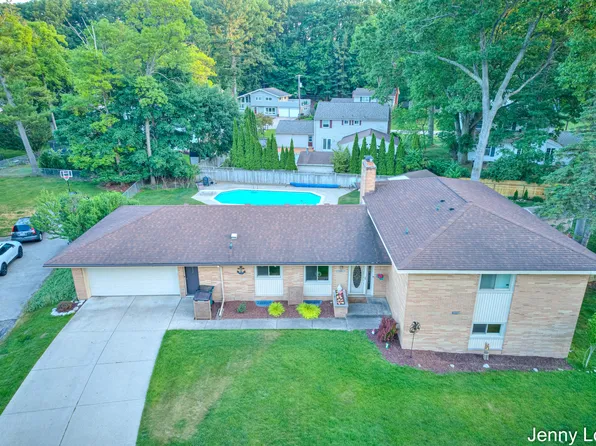 2081 Maryland Blvd, Muskegon, MI 49441