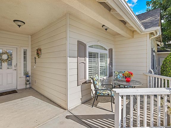 4th image of 1117 N Carson Court