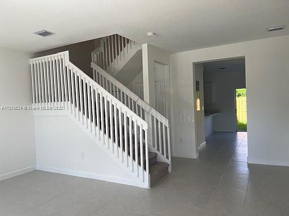 3rd image of 1684 SE 26th St #1684