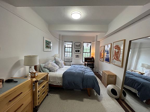 5th image of 160 W 73rd St APT 6B