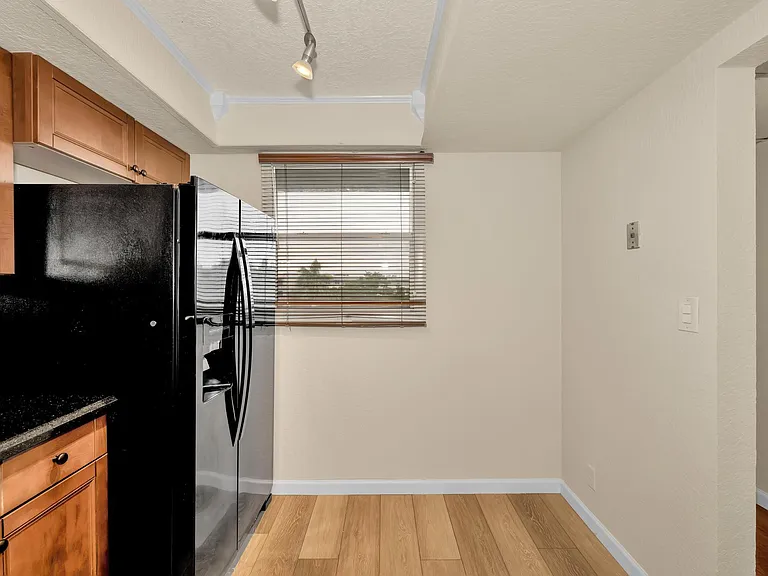 118 Royal Park Dr #4G — Photo 12