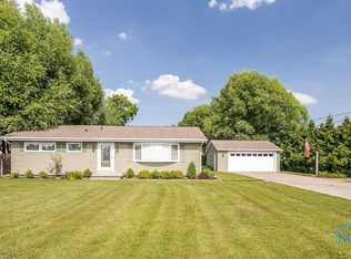 105 S Wynn Rd, Oregon, OH 43616