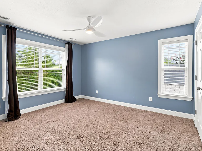 417 Rosewood St — Photo 8