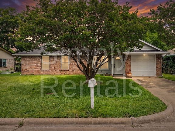 5th image of 2504 Paul St