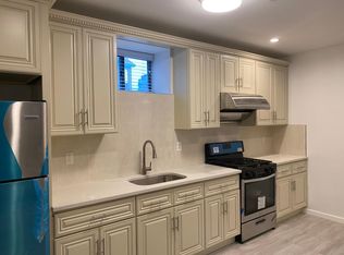 6005 246th Pl, Little Neck, NY 11362