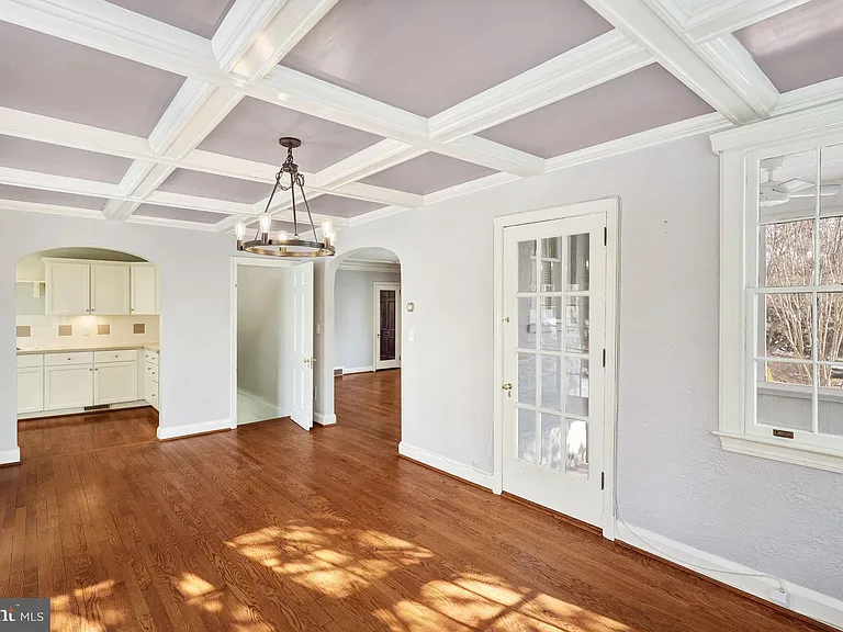 3916 Military Rd — Photo 13