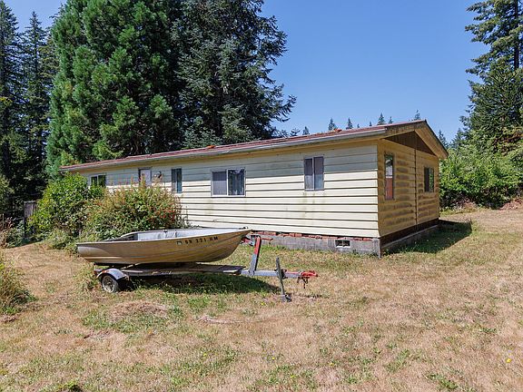 4th image of 396 Pioneer Trl