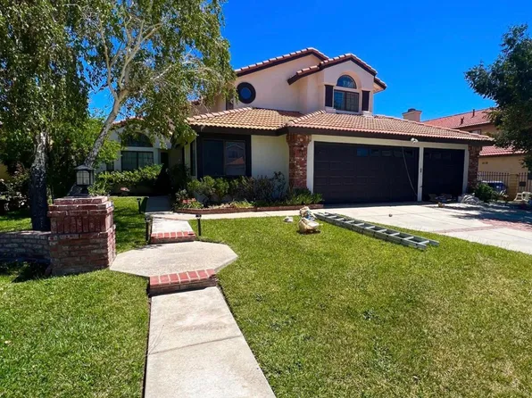 3135 Dolomite Ave, Palmdale, CA 93550