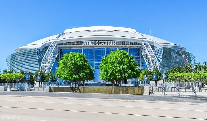 Close by to AT&T Stadium