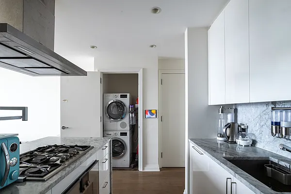 Rented by Christie's International Real Estate Group, LLC | media 3