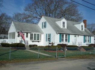 17 Bayview St, Wareham, MA 02571