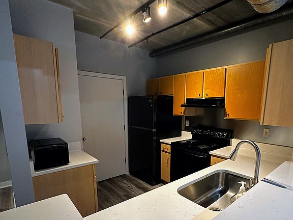 5th image of 800 Peachtree St NE APT 1114