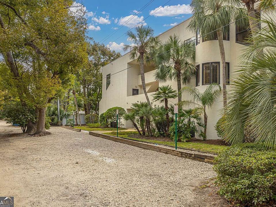 1st image of 548 Oglethorpe Ave #11