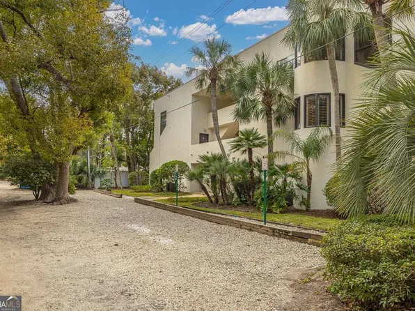 548 Oglethorpe Ave #11, Saint Simons Island, GA 31522