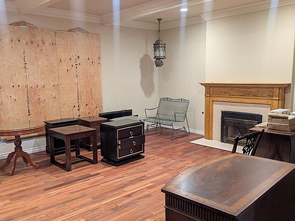 4th image of 1729 W Spruce Ave