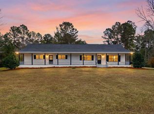 21 Sunset Hills Rd, Laurel, MS 39443