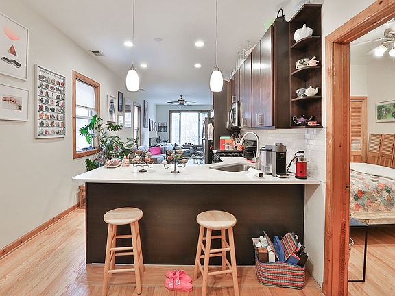 4th image of 1625 N Campbell Ave #2F