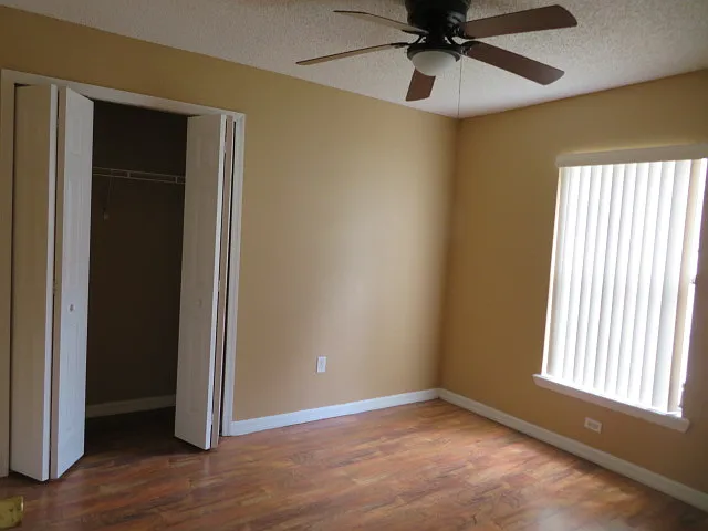 1040 Winding Water Way — Photo 12