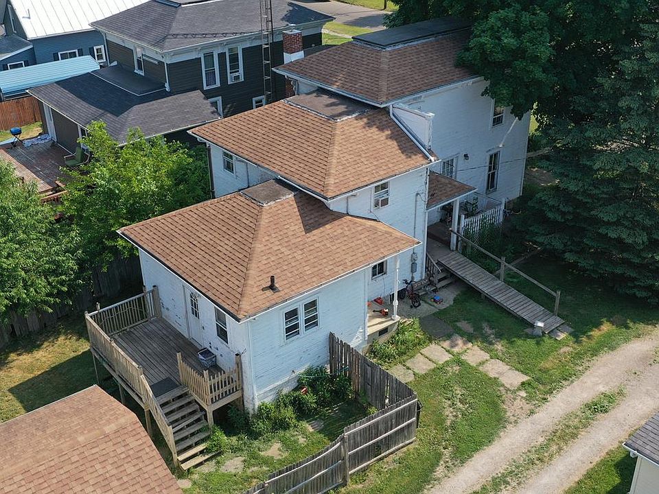 1st image of 272 Orange St