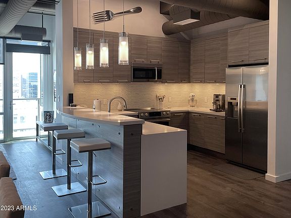3rd image of 1 E LEXINGTON Avenue #901