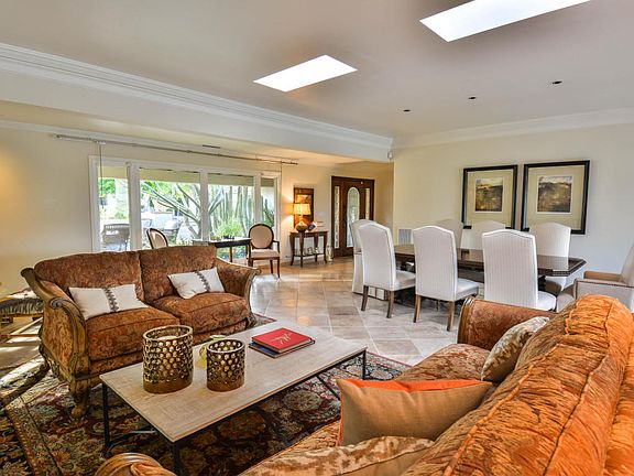 5th image of 5525 E Lincoln Dr #101