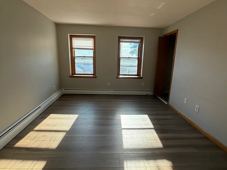 17 Brown St #1